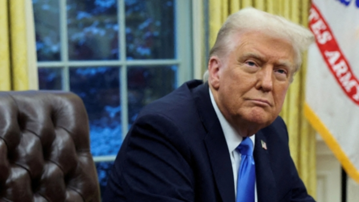 Trump calls Zelensky `dictator' Trump calls Zelensky `dictator'
