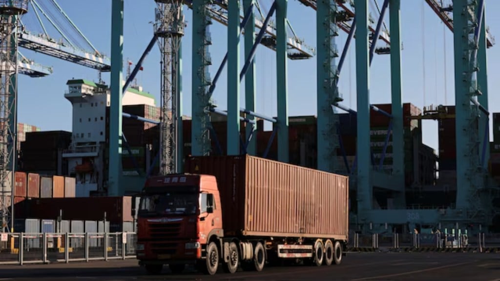 Trump's additonal 10% tariff on China Trump's additonal 10% tariff on China