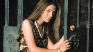 Gossip Girl actress, Michelle Trachtenberg death, Michelle Trachtenberg passes away, Buffy the Vampire Slayer star, Hollywood mourns Michelle Trachtenberg, Michelle Trachtenberg age 39, Michelle Trachtenberg cause of death, Michelle Trachtenberg career, Michelle Trachtenberg movies and TV shows, Michelle Trachtenberg Hollywood reaction, Michelle Trachtenberg obituary, Michelle Trachtenberg death news, Michelle Trachtenberg 911 call, Michelle Trachtenberg found unresponsive, Michelle Trachtenberg teen star