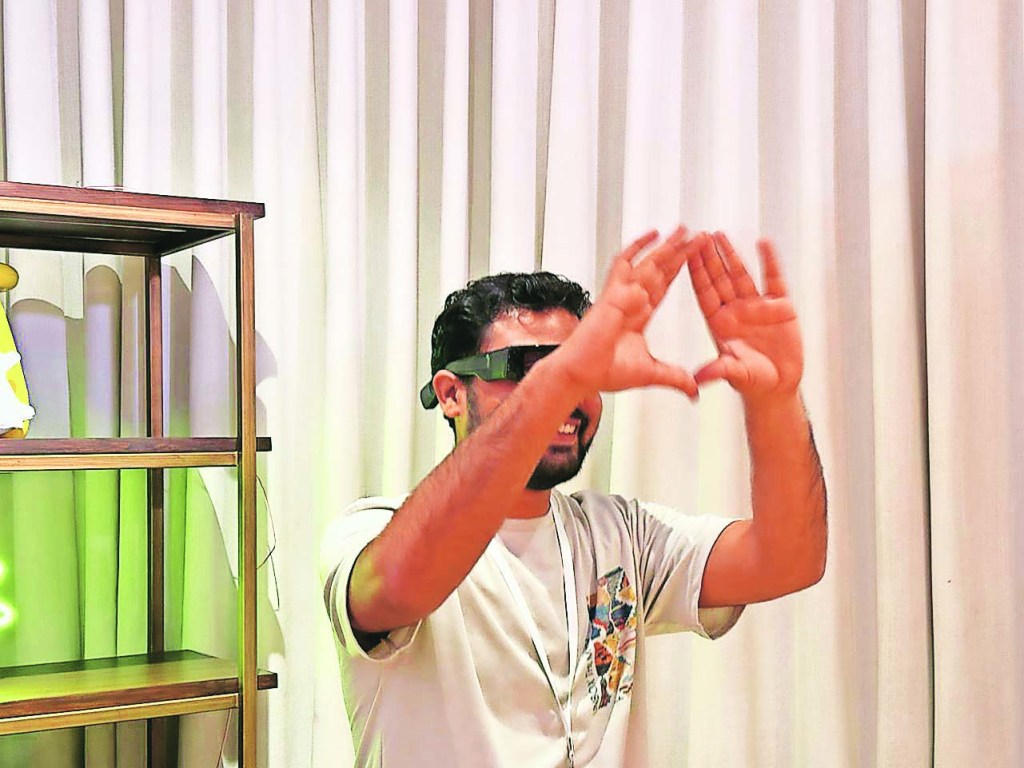 gaming, technology, digital transformation, augmented reality, AR, VR, AR glasses