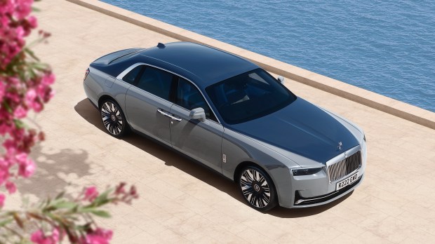 P90572171_highRes_rolls-royce-ghost-ex