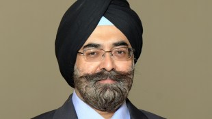 Standard Chartered, appointment, CEO, banking sector, professional experience