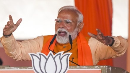 Prime Minister Narendra Modi addresses a public meeting ahead of the Delhi Assembly elections, at RK Puram in New Delhi, Sunday, Feb. 2, 2025. (PTI Photo)