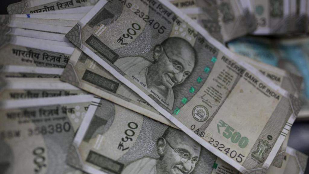 rupee falls, indian rupee, inr, dollar, dollar vs rupee, markets, us tariff