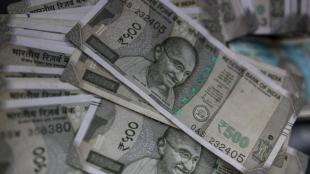 rupee falls, indian rupee, inr, dollar, dollar vs rupee, markets, us tariff
