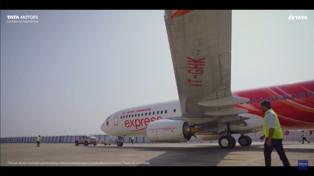 Tata Curvv Boeing 737