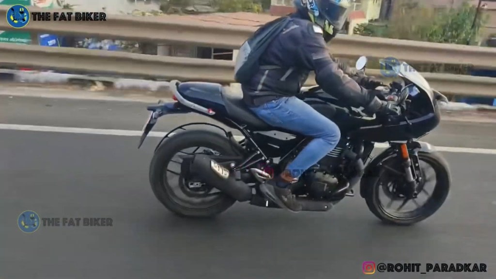 Triumph Thruxton 400 (Image: YouTube/the Fat Biker)