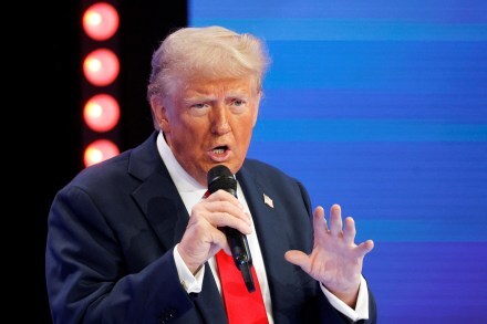 Trump blames Zelensky for starting war
