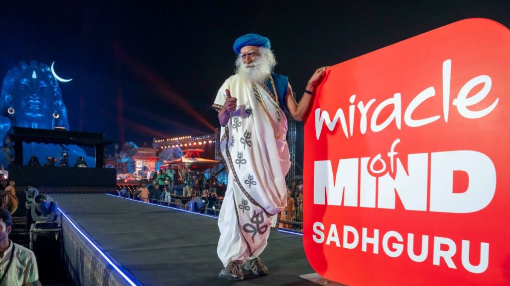 The app offers a 7-minute guided meditation in multiple languages, along with an AI-powered feature that provides insights from Sadhguru’s teachings.