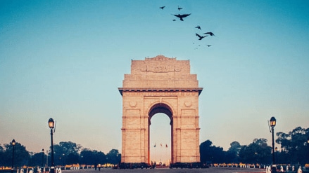 More than half (53%) of respondents believe that mainstream media is biased, which reflects a growing skepticism towards traditional news outlets.