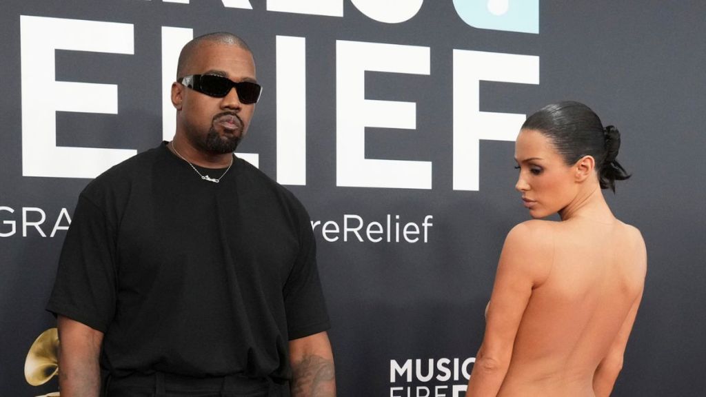 Kanye West, Bianca Censori, Grammy 2025, Red Carpet Looks, Fashion, Lifestyle