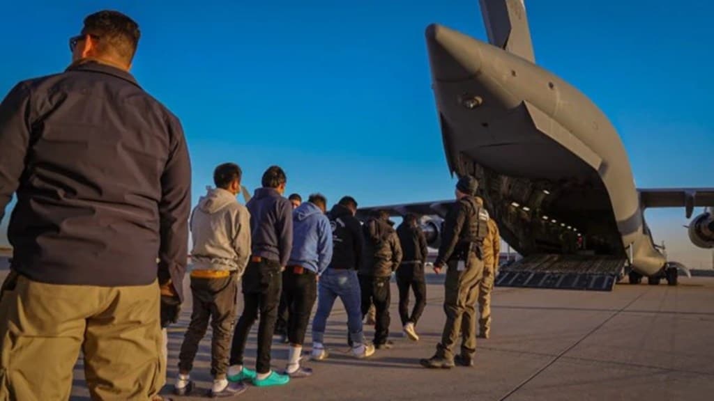 US deportation, illegal, undocumented, Temporary visa holders, Immigration laws, raids