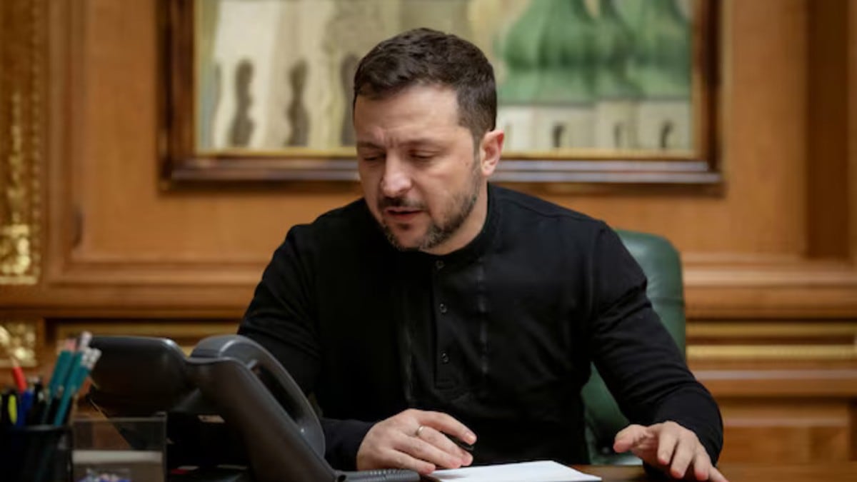 Zelenskiy says Ukraine has 'low chance' of survival without US backing . (Image Source: Reuters)