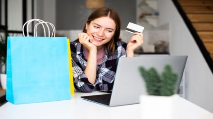 How to convert your credit card outstanding balance into easy EMIs