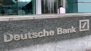Deutsche Bank, IT services, LLMs, Banking, banks, technology sector, banking sector