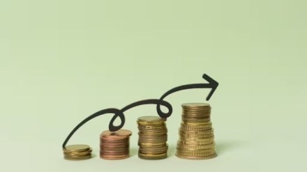 The FY26 Budget taxes income from Category I and II AIFs as capital gains at 12.5% . (Image Source: Freepik) The FY26 Budget taxes income from Category I and II AIFs as capital gains at 12.5% . (Image Source: Freepik)