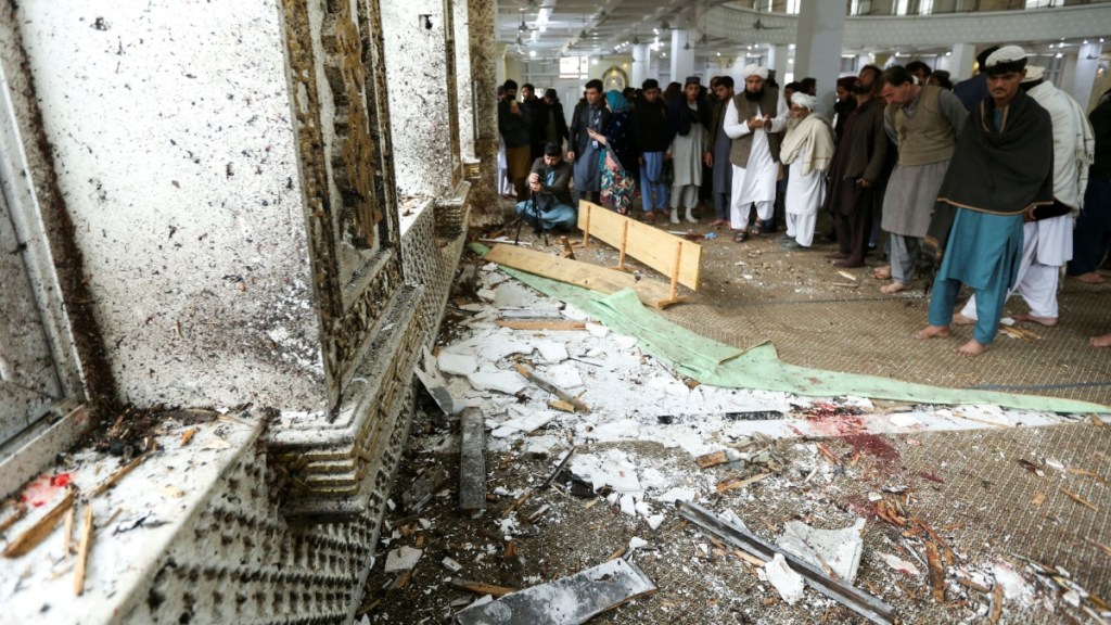 Pakistan bomb blast: Top cleric among five killed in suicide attack on pro-Taliban seminary