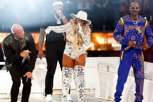 Dr. Dre, Snoop Dogg, Eminem, Mary J. Blige, and Kendrick Lamar delivered a legendary show, marking hip-hop’s full cultural embrace by the NFL and writing history for fans to remember. (Image source: Meta)