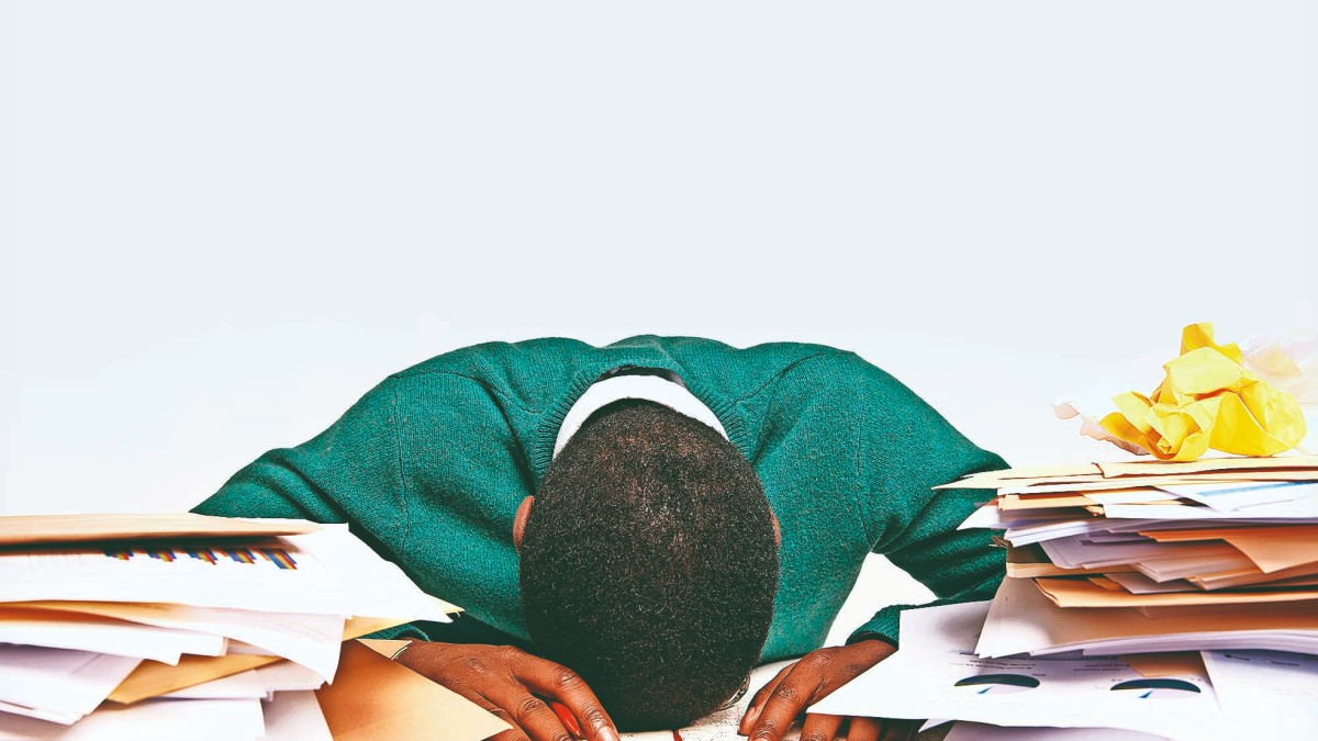 These books provide valuable insights into personal stories, historical moments, and societal topics. (Image Source: Financial Express) These books provide valuable insights into personal stories, historical moments, and societal topics. (Image Source: Financial Express)