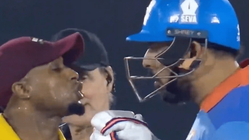 Brian Lara Intervenes as Yuvraj Singh, Tino Best Clash in International Masters League Final Brian Lara Intervenes as Yuvraj Singh, Tino Best Clash in International Masters League Final