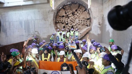 delhi metro, delhi metro phase 4, golden line, dmrc golden line, infrastructure news