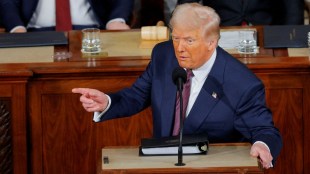 US pauses intelligence-sharing with Ukraine amid pressure for peace talks