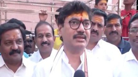 Maharashtra minister Dhananjay Munde resigns amid aide's involvement in murder case Maharashtra minister Dhananjay Munde resigns amid aide's involvement in murder case