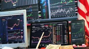 Nifty 200-day SMA, FIIs short positions, HDFC Bank, Reliance Industries