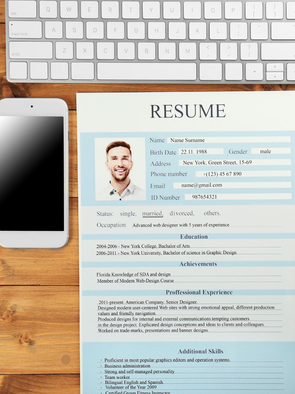 resume mistakes to avoid, common resume errors, dream job resume tips, resume writing tips 2025, how to write a perfect resume, job application resume tips, resume formatting mistakes, CV mistakes to avoid, resume content errors, professional resume tips.