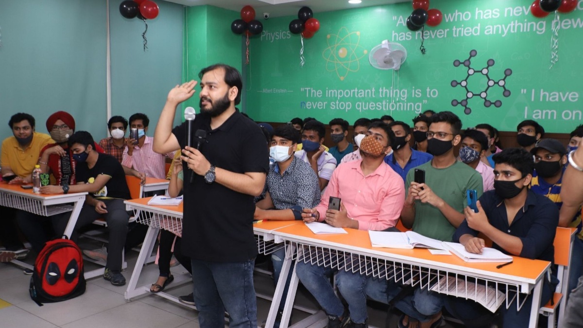 Physics Wallah MoU with Delhi government