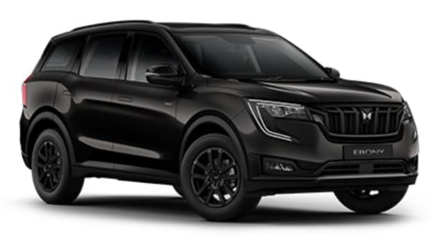 Mahindra XUV700 Ebony