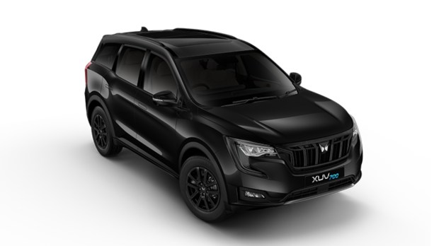 Mahindra XUV700 Ebony