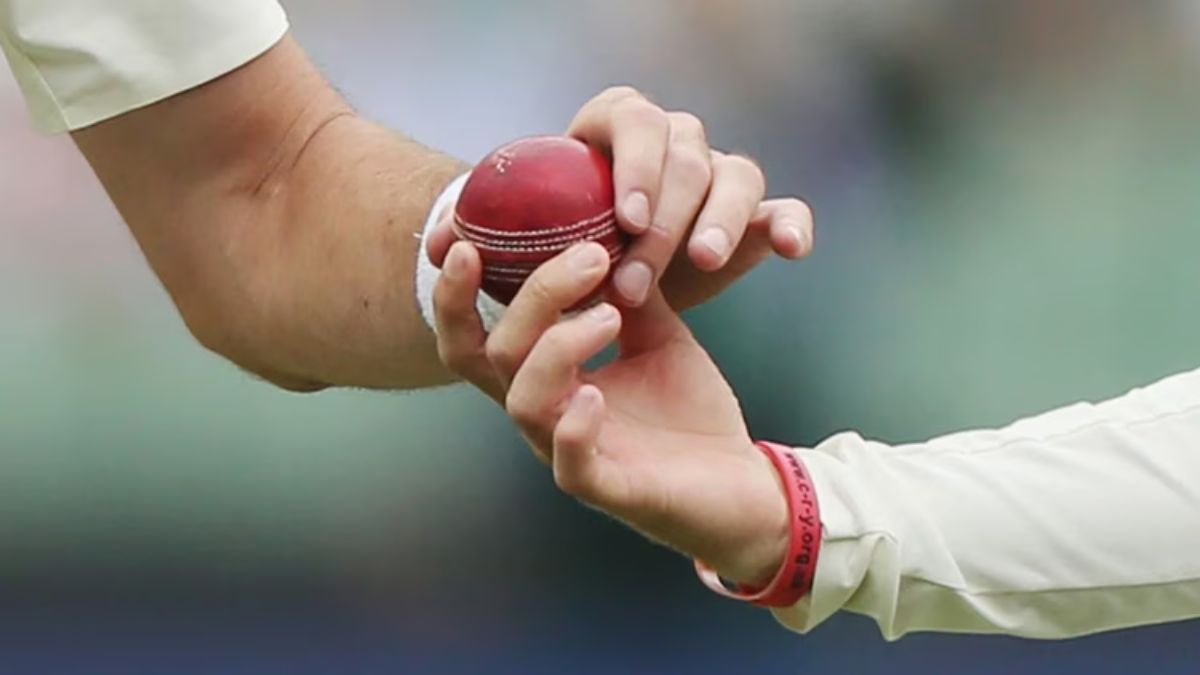 Saliva ban lifted from IPL Saliva ban lifted from IPL