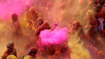From Banaras to Bangkok: 21% Indians prefer travelling abroad during Holi