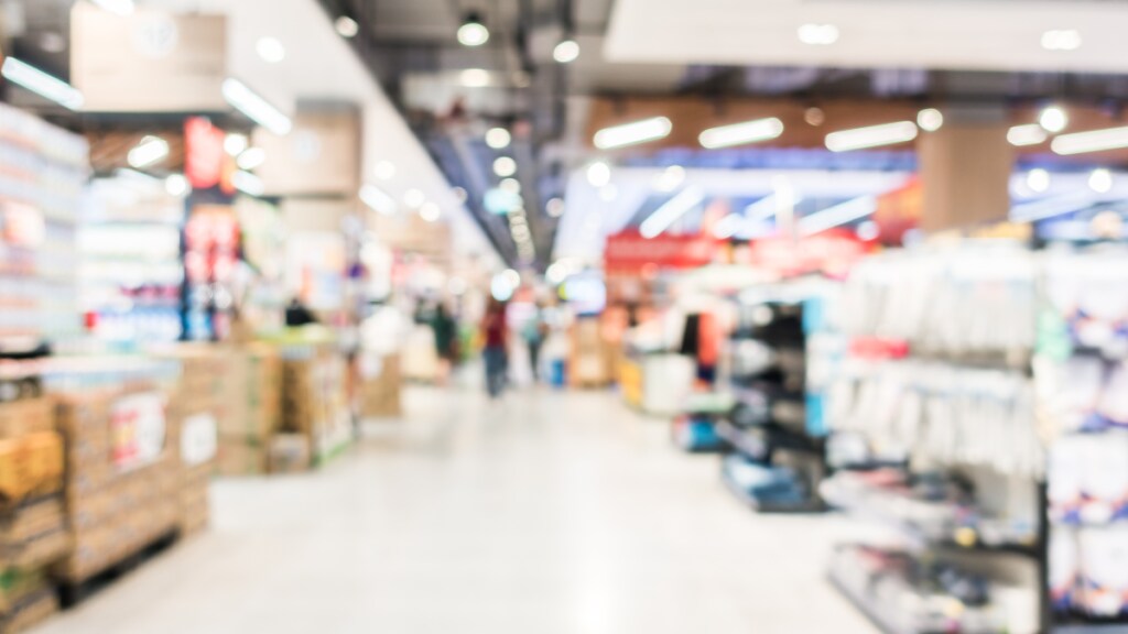 The report further highlights that organised distribution networks are now outpacing the growth of legacy pan-India brands, shifting market power in favor of retailers with structured supply chains.