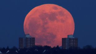 Blood Moon Lunar Eclipse 2025 Timing: When and Where to watch Lunar Eclipse Live