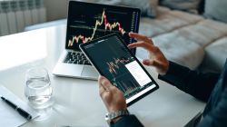How will markets open today? GIFT Nifty up, India-US trade and 7 cues at this hour