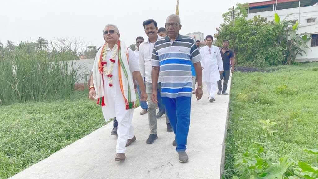 BJP leader Dilip Ghosh threatens woman, sparks outrage in West Midnapore BJP leader Dilip Ghosh threatens woman, sparks outrage in West Midnapore