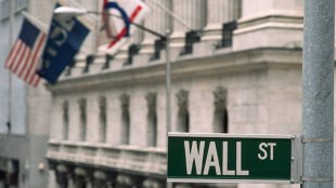 Wall Street rallies to its best day in months, but that’s not enough to salvage its losing week