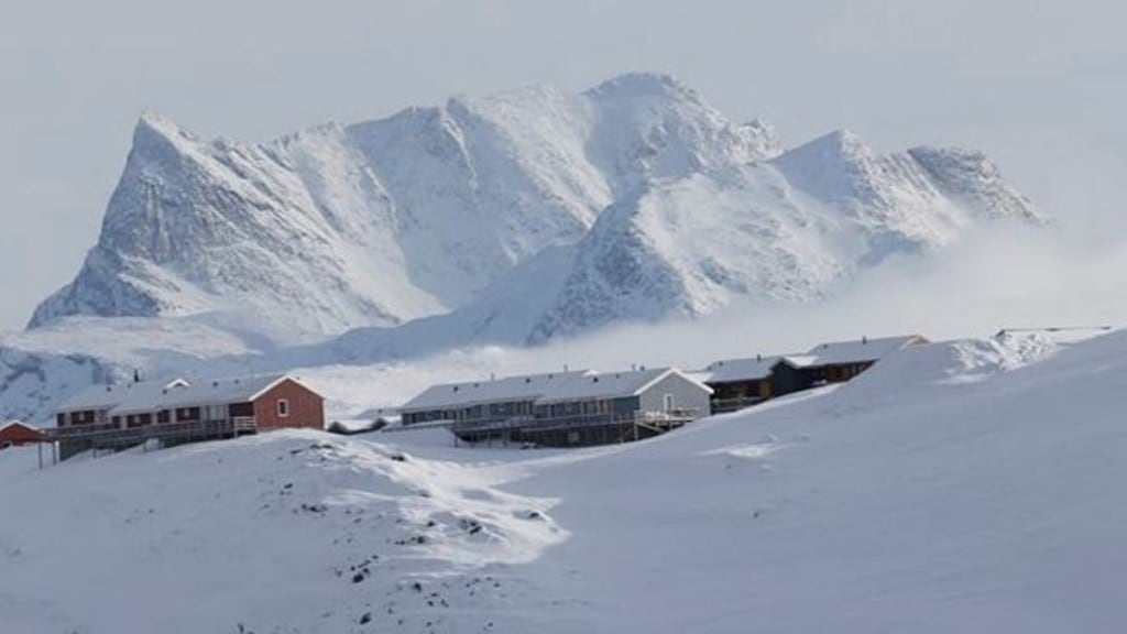 A view of houses in Nuuk, Greenland, March 27, 2025. REUTERS/Leonhard Foeger/File Photo A view of houses in Nuuk, Greenland, March 27, 2025. REUTERS/Leonhard Foeger/File Photo