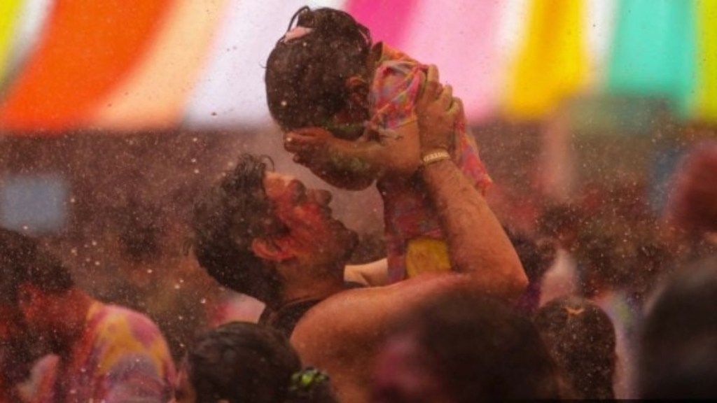 Holi 2025 Live Updates