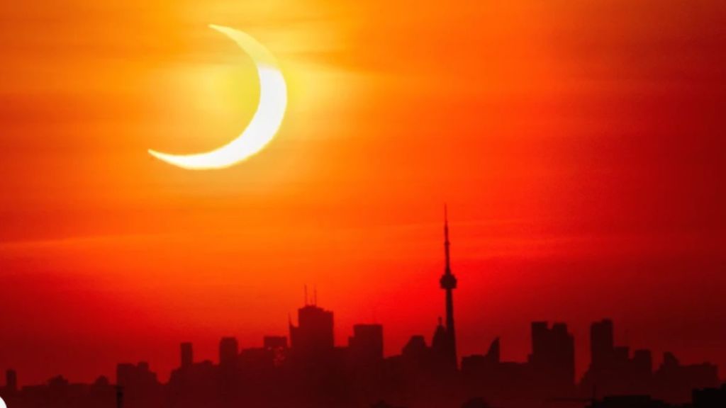 The first solar eclipse of the year arrives this Saturday.