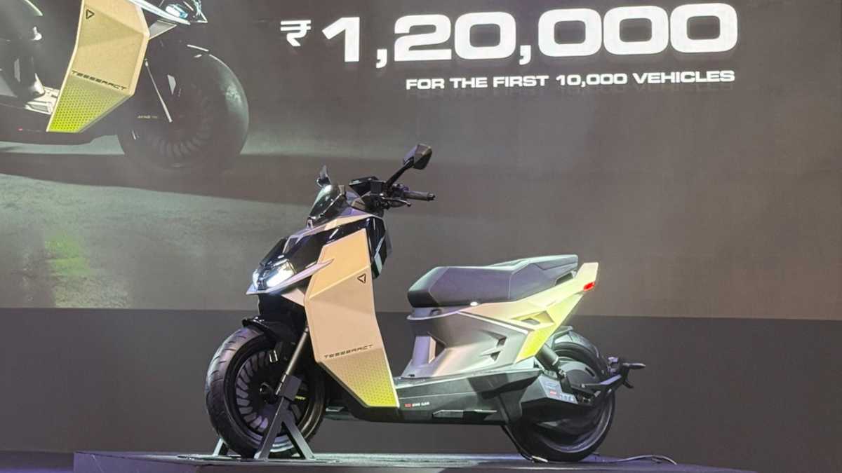 ultraviolette tesseract