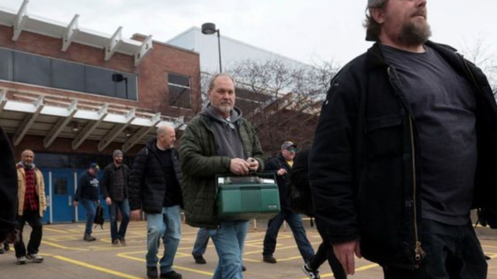 trump tariff layoffs trump tariff layoffs