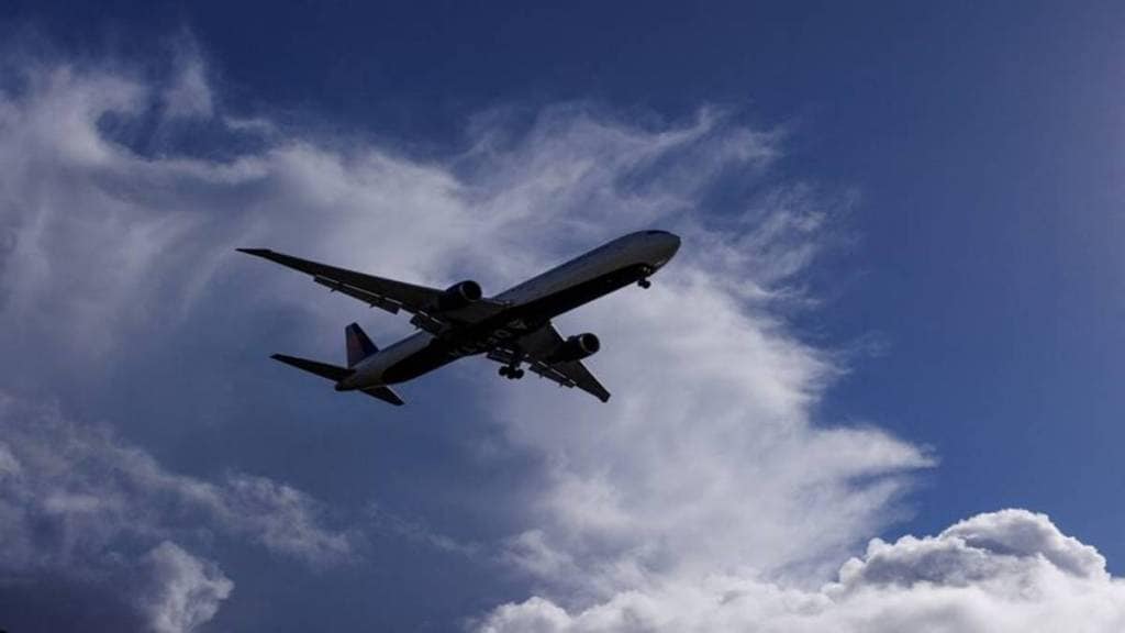EaseMyTrip offers free flight scheduling and cancellations