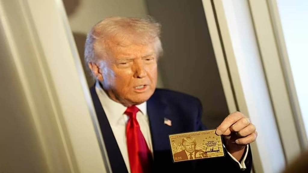 Trump flashes 5 million gold card
