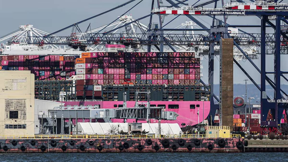 India expands suspension of postal services over Trump tariff policies, cites 'undefined regulatory mechanisms' (Photo: Reuters)