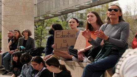 US judge blocks trump for holding funds US judge blocks trump for holding funds