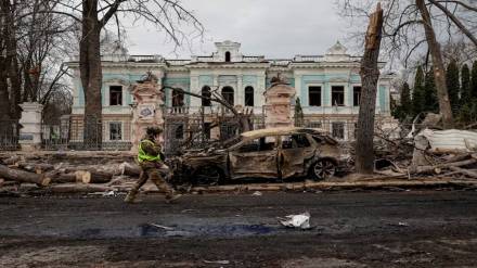 US offers sanctions relief for Russia