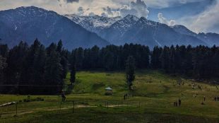 Where is Baisaran valley